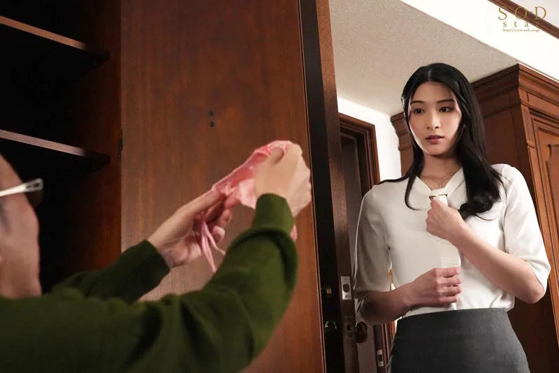 Cô con dâu xinh đẹp bị bố chồng hiếp dâm ngay sau đám tang của chồng Suzu Honjo